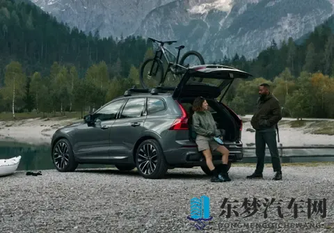 与奔驰GLC同级,却20多万出头 配20T+48寸巨屏,值得买吗?-1