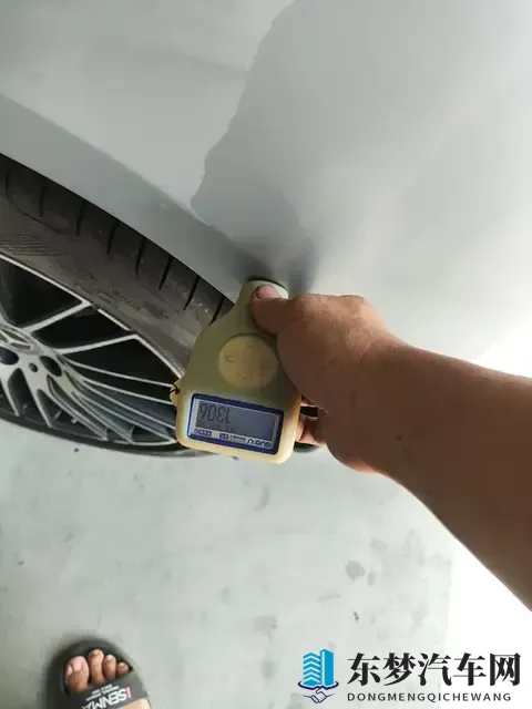 20多万拿下准新奔驰C级，一手车况，体验轻奢风！-1