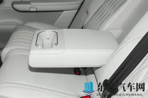 1898 万起买大 5 座，续航超 1600 km，2025款星纪元ET