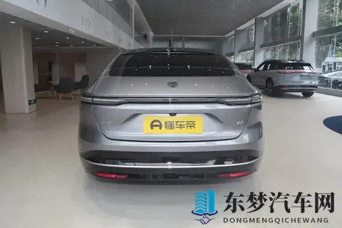 BBA的下一台，为何是它？试驾蔚来ET9，它重塑了行政旗舰定义-3