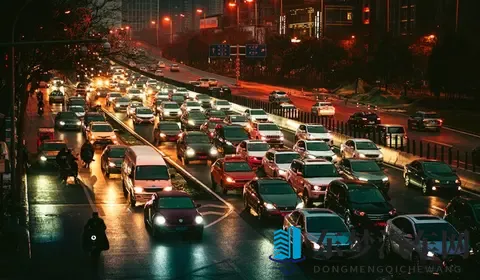 车轮上的城乡二元：破解北京车牌困局需向郊区倾斜-2