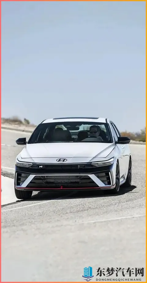 火辣辣welcome：全新SUV评测：个性张扬，科技感十足