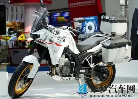 中排ADV卷王更新！凯越800X直降5000送保养，4万级配置实测如何？-1