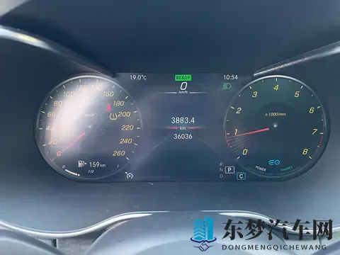 三年奔驰C级一手车，15万代步香不香？-1
