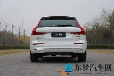 沃尔沃XC60，凯迪拉克XT5，揽胜极光L，哪款适合又帅又爱玩的你？-3