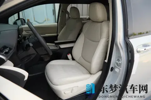 配置差异分析，在售10款车型，丰田赛那哪个版本更适合你？-3