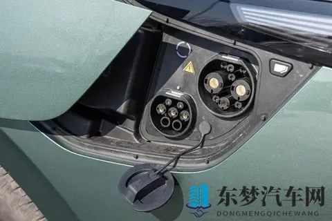 11 月购车好时机！2025 款星纪元 ES 实力圈粉，这波福利别错过-1