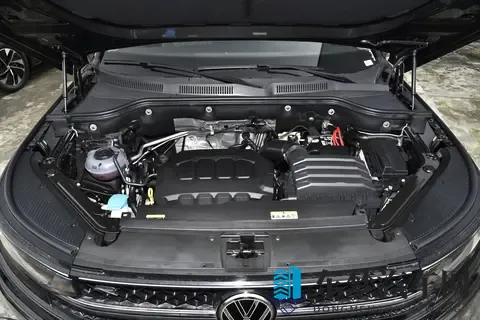 抠细节见真章：揽巡 2025 款三款四驱车型性价比硬核横评-3