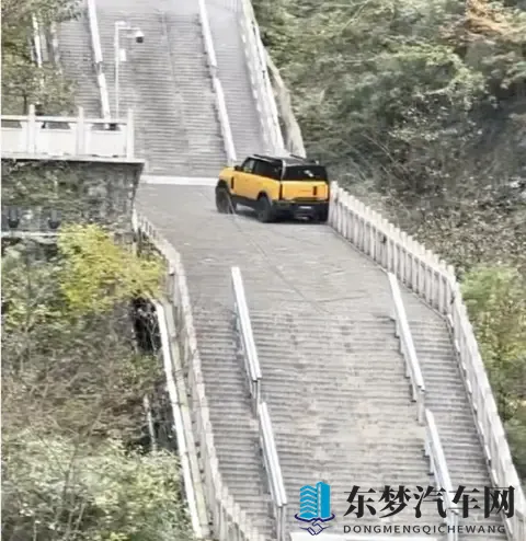 奇瑞汽车测试攀爬天门山天梯溜车撞坏护栏，公司发文致歉