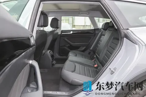 大众CC猎装版 新车该怎么选？哪个版本值得买？附带试驾总结