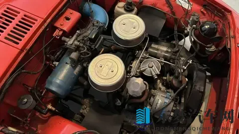 丰田首款跑车搭载水平对置双缸发动机，重达半吨-2