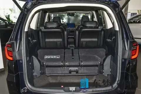 本田奥德赛实测：混动MPV的空间魔法与实用哲学-1