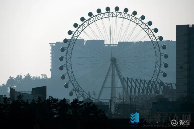 揉我胸 啊 嗯～：轻抚酥胸，娇声呢喃-1