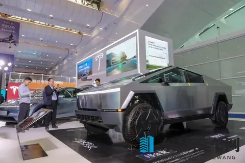 2025世界动力电池大会在四川宜宾开幕#-1