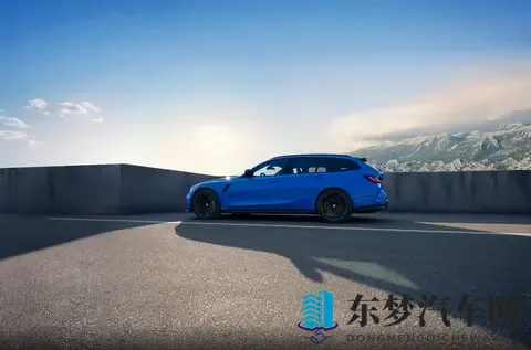 宝马M3旅行版国内官方发售，有操控有空间，9439万值得选吗？-3