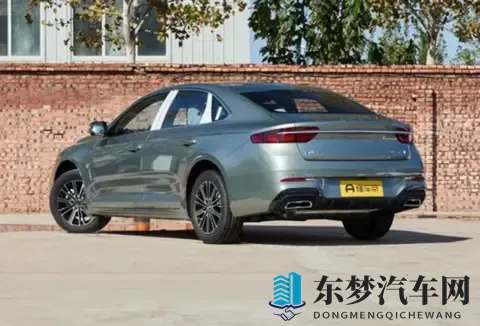 秋天买车纠结症又犯了？这台中国轿车让我重新认识豪华二字-1