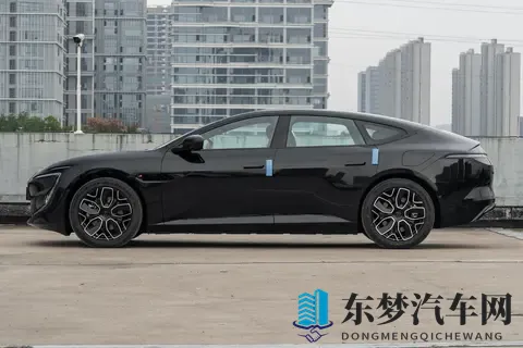 开了阿维塔12 2026款四激光版，发现它比想象中更好开-1