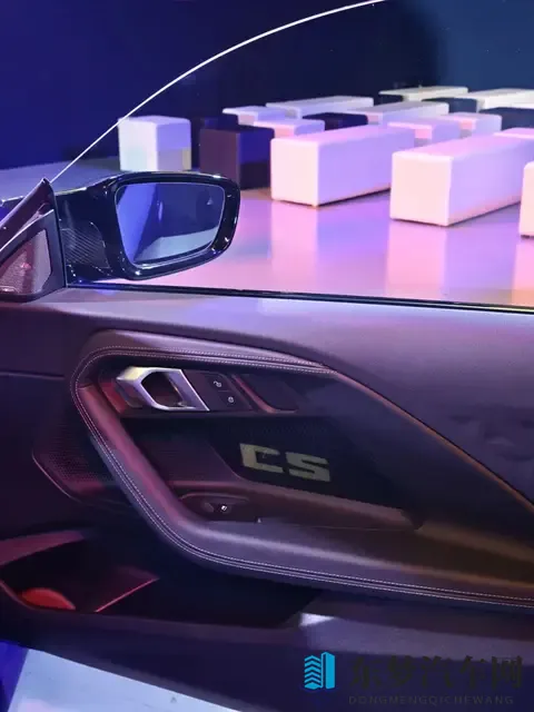 阿娇张开腿实干12分钟：新能源汽车电池突破，揭秘团队创新成果