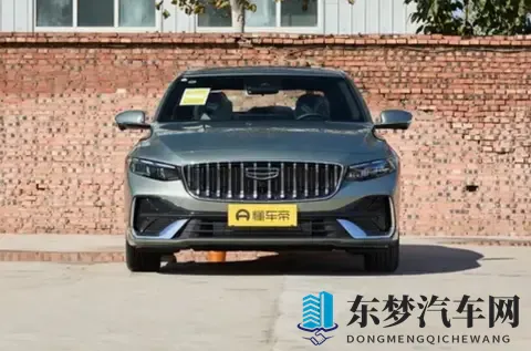 秋天买车纠结症又犯了？这台中国轿车让我重新认识豪华二字-2