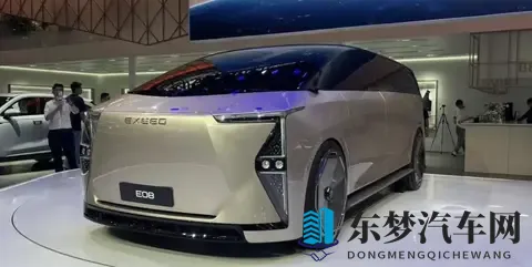 奇瑞＂王炸MPV＂！比埃尔法大一圈，华为智行+鸿蒙，排队买奇瑞？-1