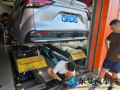 丰田赛那吃胎通病4S店也没办法解决维修师傅的推荐下换了可调摆臂