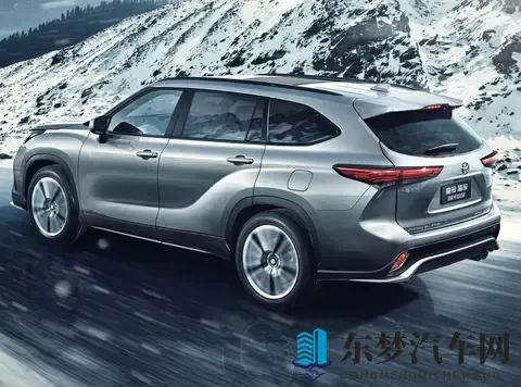 换屏不换芯！2026款皇冠陆放卖28万，网友：丰田太敷衍？-1