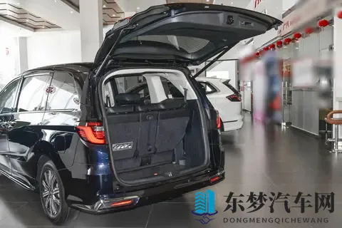 本田奥德赛实测：混动MPV的空间魔法与实用哲学-2