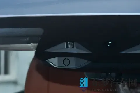 长续航豪华电七座SUV，山海L7 PLUS：旅行小房车全方位魅力深体验