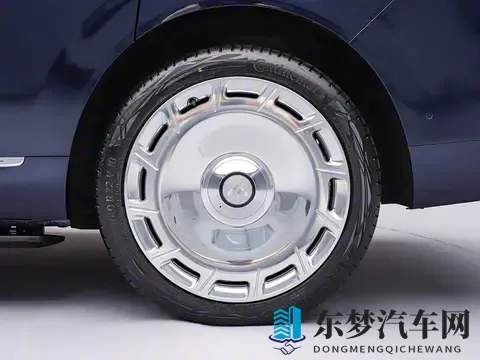 权益价3228万起，大6座增程，综合续航1508km 智己LS9正式上市-2