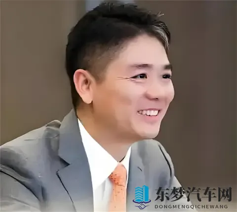 京东刚上架一台454万500公里续航的新车，把网友都看懵-1