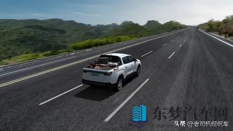 开完这台皮卡我才知道：为什么燃油车，怎么都干不过新能源！
