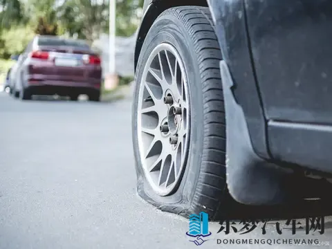 车胎没气停一夜，第二天直接报废？老司机说清真相-1