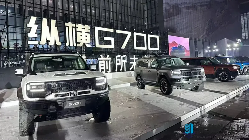 动漫人物打扑克：汽车新潮流：动漫元素打造独特驾驶乐趣-2