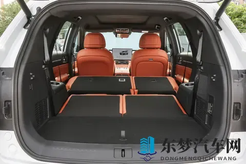 “旅行小房车”捷途山海L7 PLUS：七座SUV，带电磁悬挂，家用不错-3