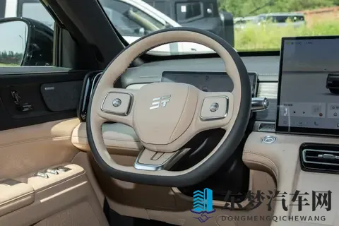 长续航豪华电七座SUV，山海L7 PLUS：旅行小房车全方位魅力深体验-2