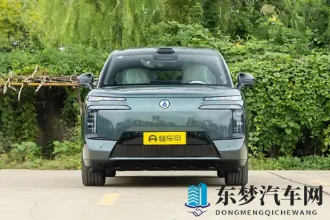 30万级SUV新标杆！腾势N8L DM带你体验全方位豪华出行-2