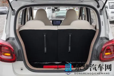 2025 款五菱宏光 MINIEV 四门版选购指南-1