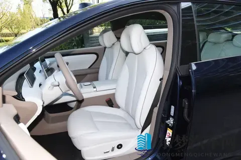 舒适到底！林肯发表限量款航海家亚特兰蒂斯四驱尊享版-1