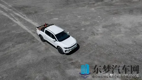 开完这台皮卡我才知道：为什么燃油车，怎么都干不过新能源！-1