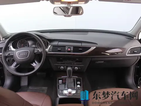 欧美大屁股：汽车设计新潮流：揭秘独特“大屁股”车型魅力-2