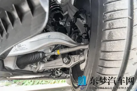 2025款红旗H9选购指南：2358万起的东方豪华旗舰怎么选-2