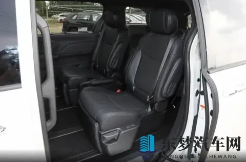又想省油，还想宽阔大空间，2026款格瑞维亚这么选就对了-2