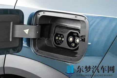 新手司机探店新车！埃安i60增程版，这款车有哪些亮眼看点？-1