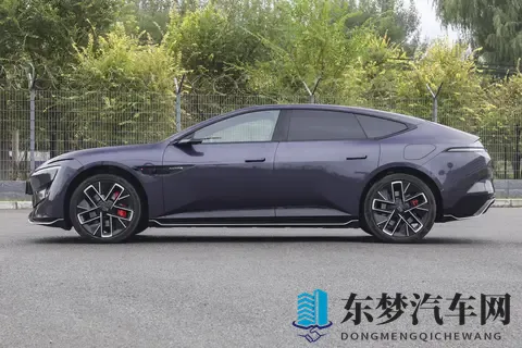 豪华车用户的真实体验：为什么说阿维塔12四激光版换对了？-1