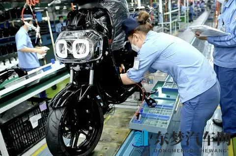 黄色软件免费在线下载：智能驾驶新风向：免费软件助安全导航-3