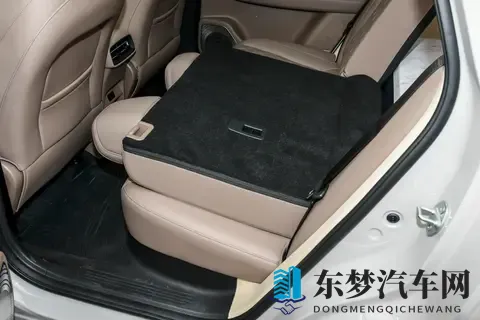 1398 万起,四驱续航超 230km,第三代蓝电E5 PLUS开启预售-1