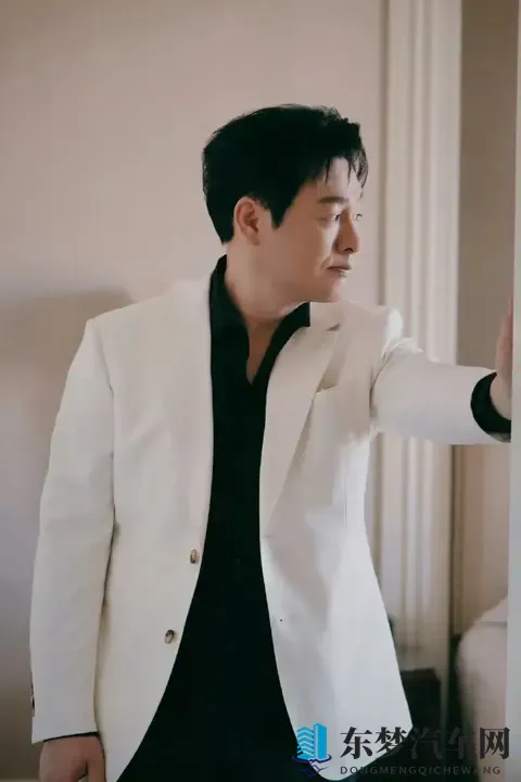 强哥不飙车改救人！细节曝光引千万点赞-3